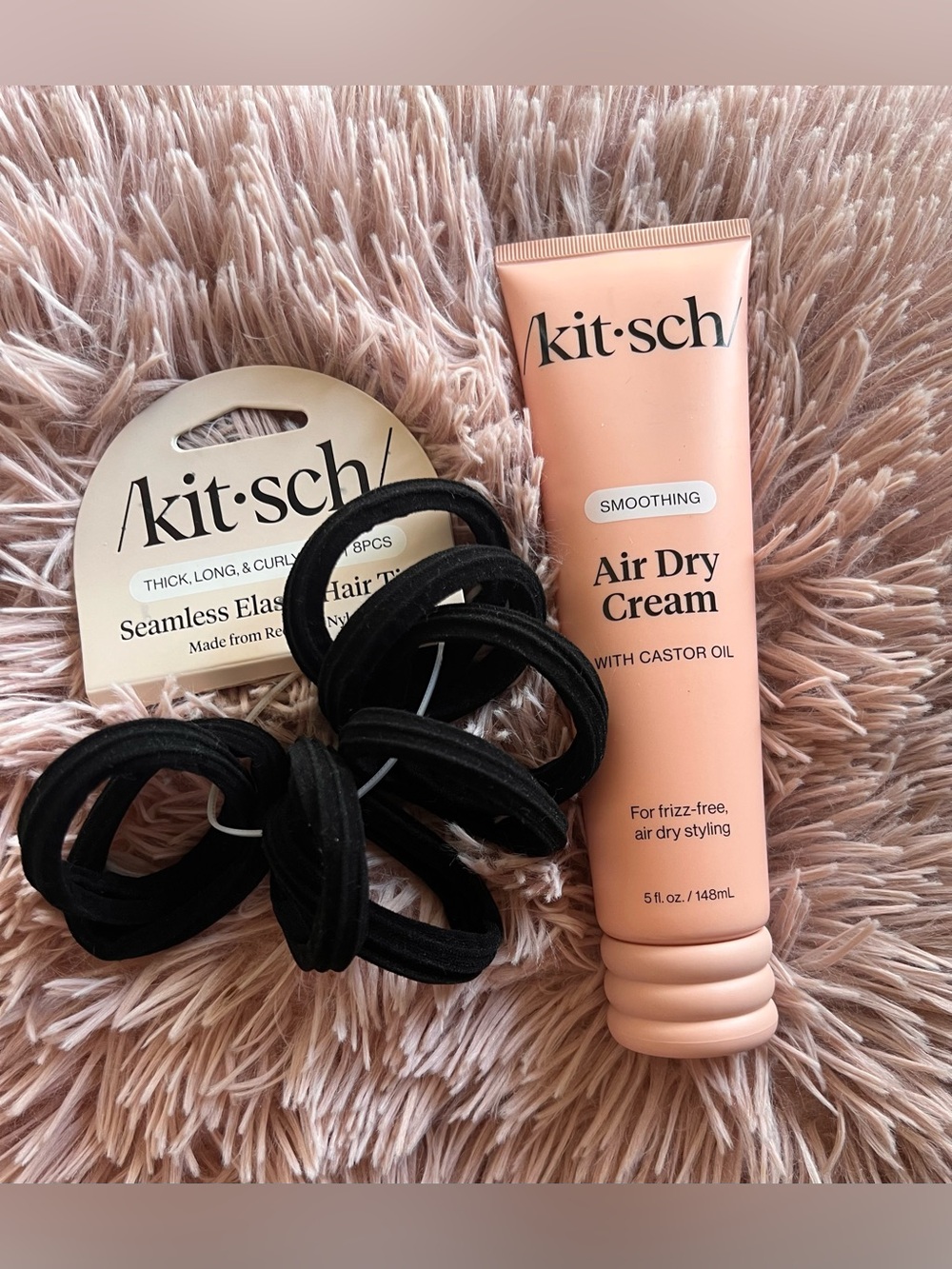 Kitsch Smooth Frizz Air Dry Cream with Black Seamless Hair Ties